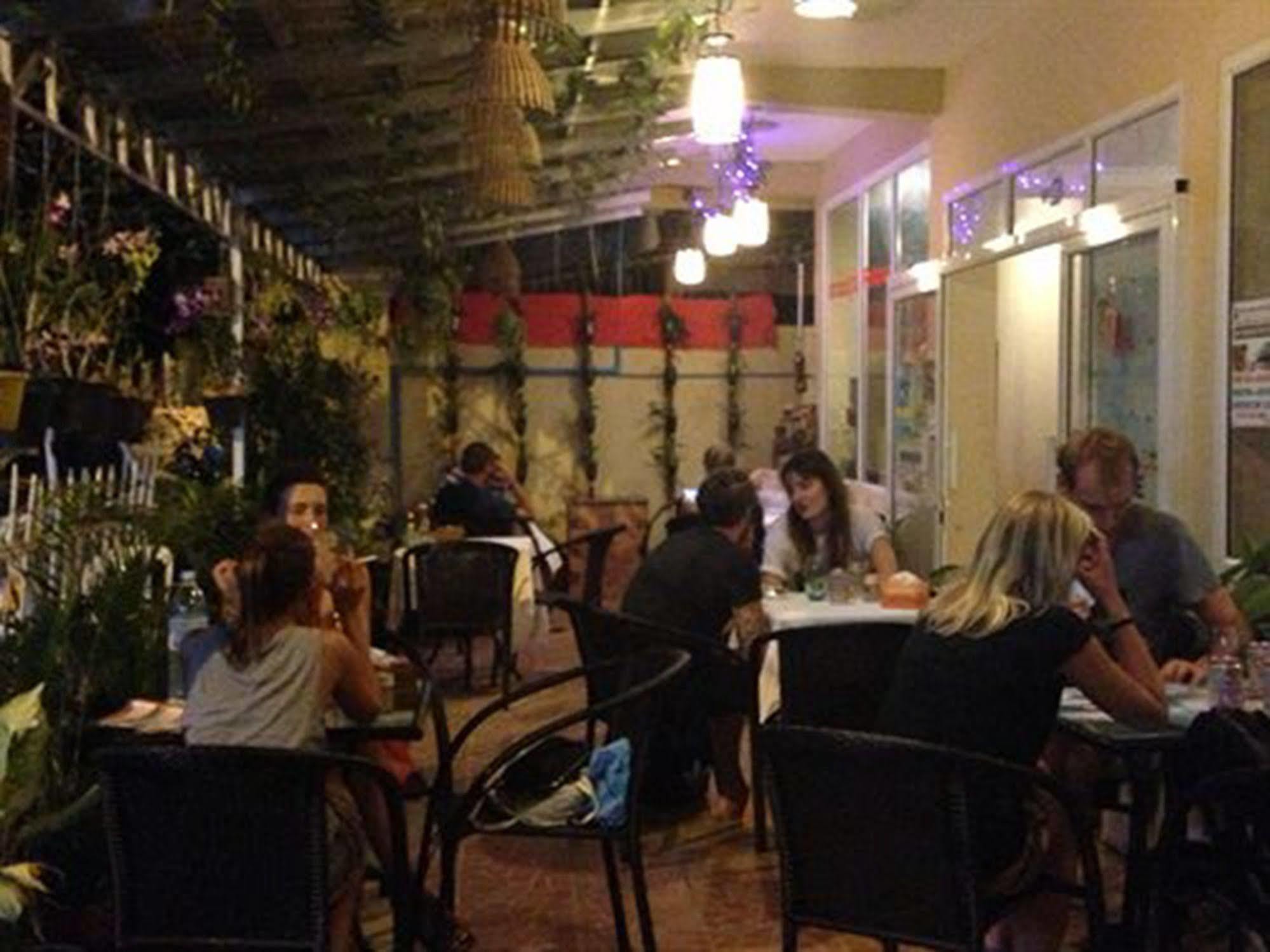 Homeland Guesthouse Phnom-Penh Buitenkant foto