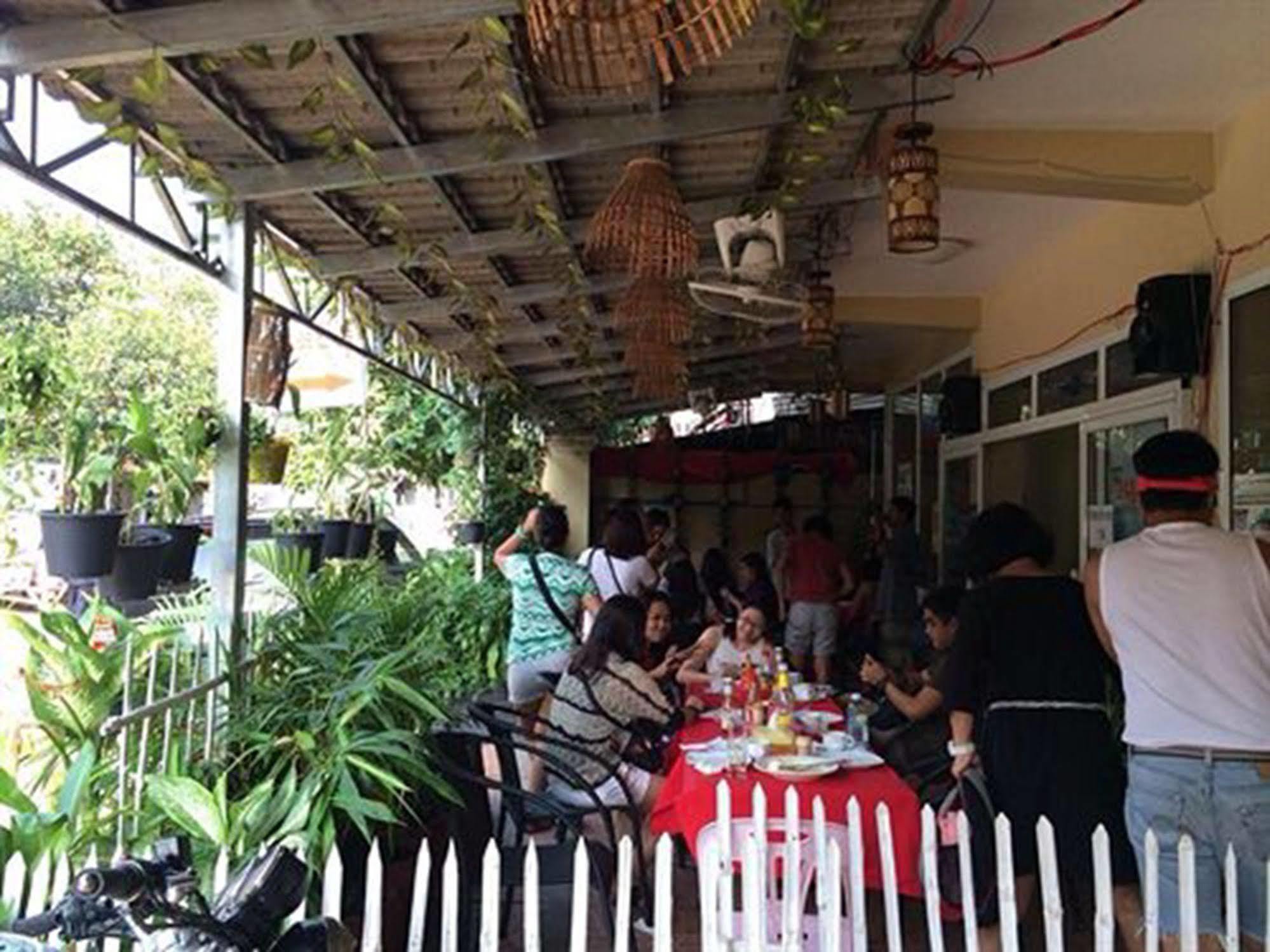 Homeland Guesthouse Phnom-Penh Buitenkant foto