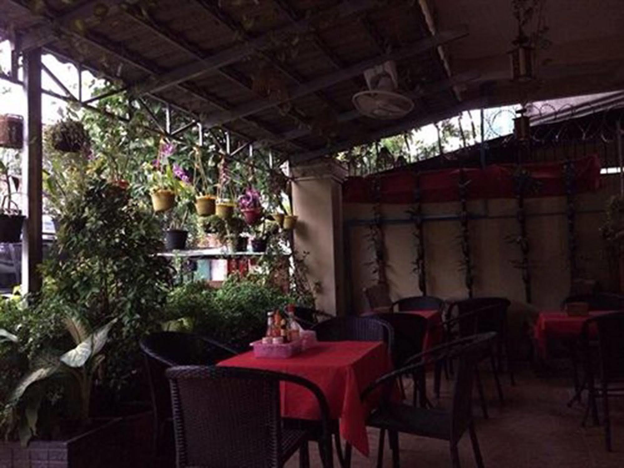 Homeland Guesthouse Phnom-Penh Buitenkant foto